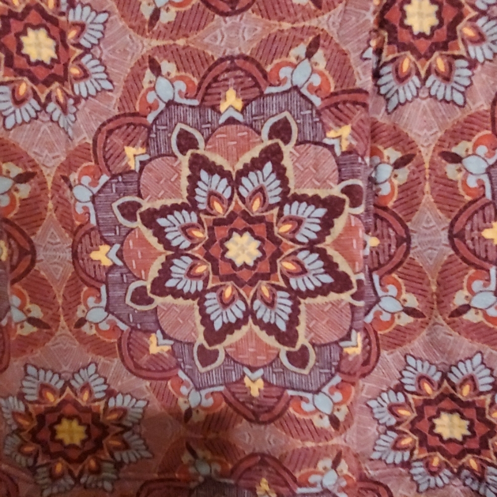 Shirt - Picture 2 of 2